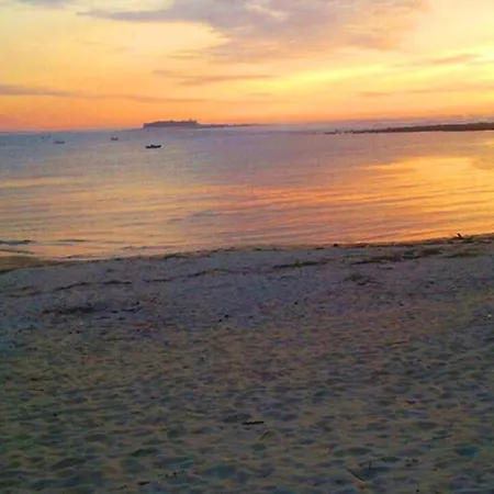 With 3 Bedrooms In With Wonderful Sea View Furnished Terrace And Wifi 200 M From The Beach * A Guarda